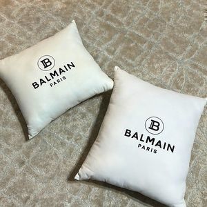 Pair of BALMAIN pillows 🥰😍❤️👌